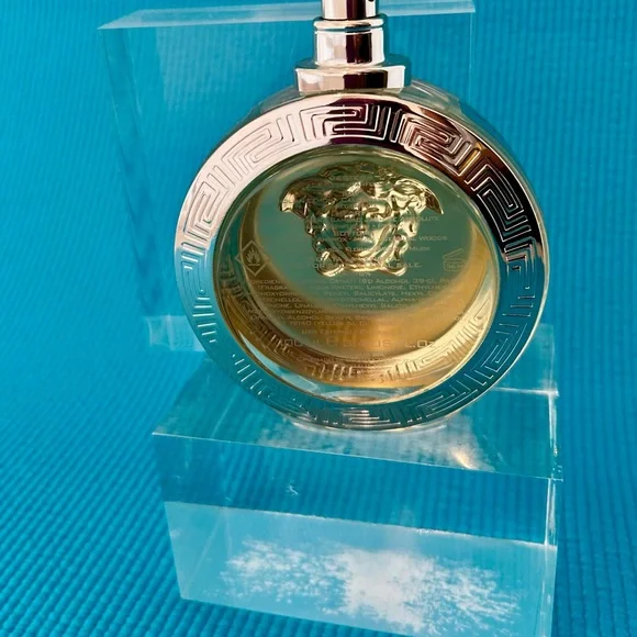 3.4 OZ. Versace Eros Pour Femme Gold Bottle - Picture 4 of 6